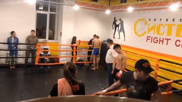 Салайдин уулу Автандил Кыргызстан   Зюбанов Данила Луганск БК OSKAL проф бой