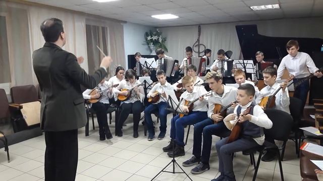 Э. Меццакапо - Марш мандолинистов смотреть онлайн