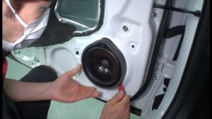 21. Снятие передних динамиков Honda Stepwgn RP