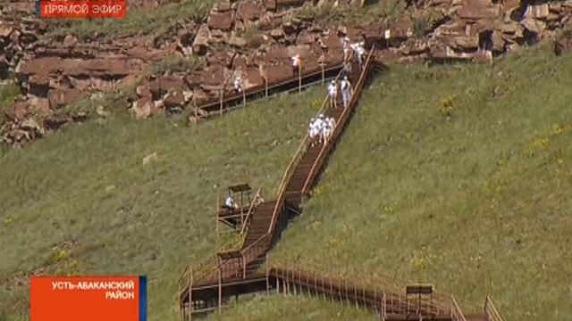 В Хакасии учёные приступили к реализации проекта по спасению петроглифов смотреть онлайн