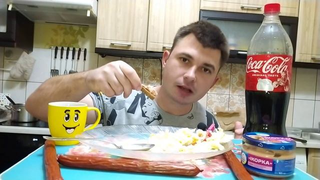 ОБЖОР| Картоха з Колбасками | ИКОРКА З КОПЧЁНОЙ СЬОМГОЙ| ОЧЕНЬ ПРОСТОЙ И ВКУСНЫЙ САЛАТ Мукбанг смотреть онлайн