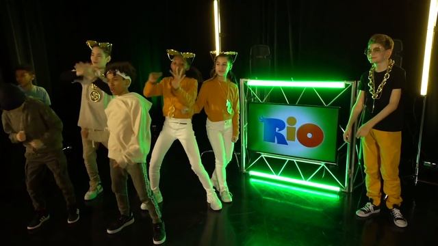 Dance Squad with Merrick Hanna | Rio Dance Challenge Ep.11 смотреть онлайн