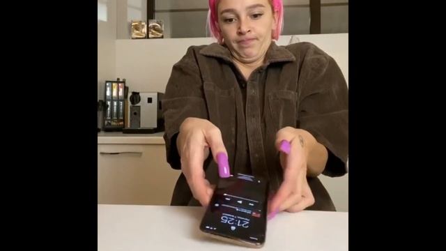 Настя Ивлеева. Прикол с ногтями смотреть онлайн