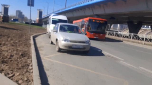 Автобус маз203.069 борт.№755 и гос.№179 маршрут №68, прибывает на остановку метро Пр.Победы. Казань смотреть онлайн