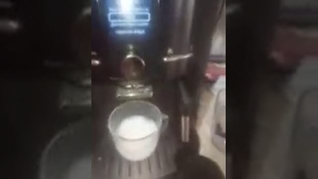 Приготовление Капучино-латте на тестовой Кофемашине KRUPS EA829810 Black Prince. смотреть онлайн