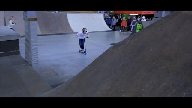 Chilli Pro Scooter | X-Mas Jam 2017 смотреть онлайн