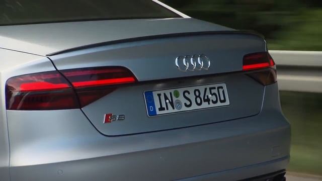 Audi RS7 Sportback Performance Vs Audi S8 Plus