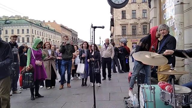 УЛИЧНЫЕ МУЗЫКАНТЫ СПб,Глеб Васильев(5) 17.05.23. смотреть онлайн