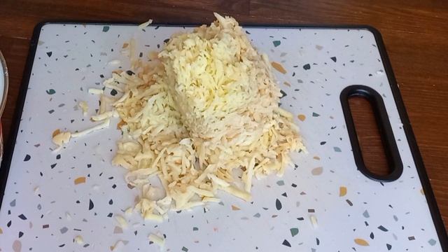 Свекольный суп с куриными крылышками смотреть онлайн
