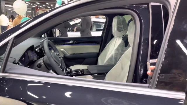 Car auto show in Andijan, Uzbekistan смотреть онлайн