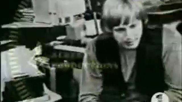 AC DC Story, from the begining to Stiff Upper Lip. part 1.wmv смотреть онлайн