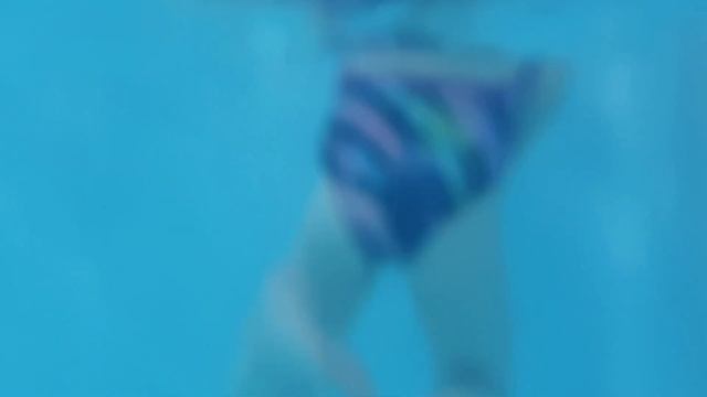 Учимся плавать. Бассейн. смотреть онлайн