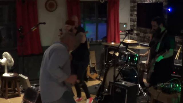 1000 yard stare - lastnite 270719 смотреть онлайн