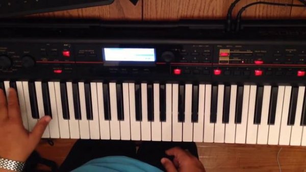 Korg Kross looping demo using the built in sequencer!