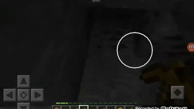 Играем Майнкрафт добываем ресурсы смотреть онлайн