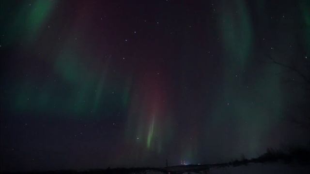 Северное сияние 15.02.2023 у подножия Лисьей горы Мурманская область. смотреть онлайн