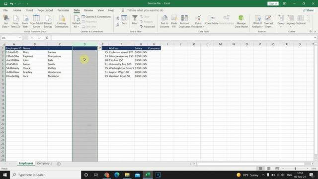 Excel Tutorials: How to split cell in Excel - Text to columns смотреть онлайн