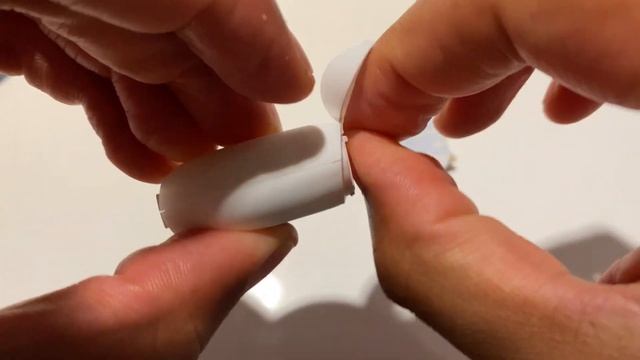 Oral B Essential Floss Unboxing in ASMR смотреть онлайн