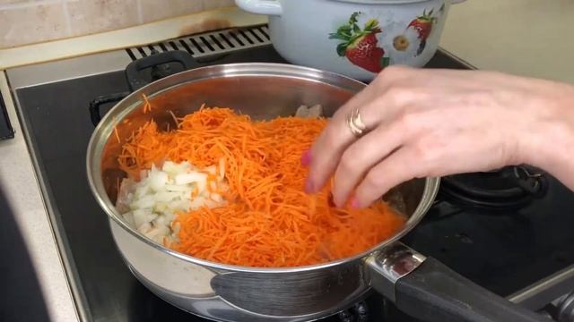 Тушена капуста з м‘ясом(квашена) смотреть онлайн