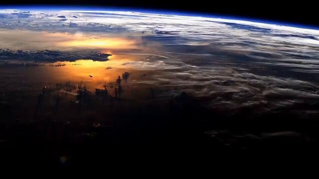Признание космонавтов. Земля под куполом. смотреть онлайн