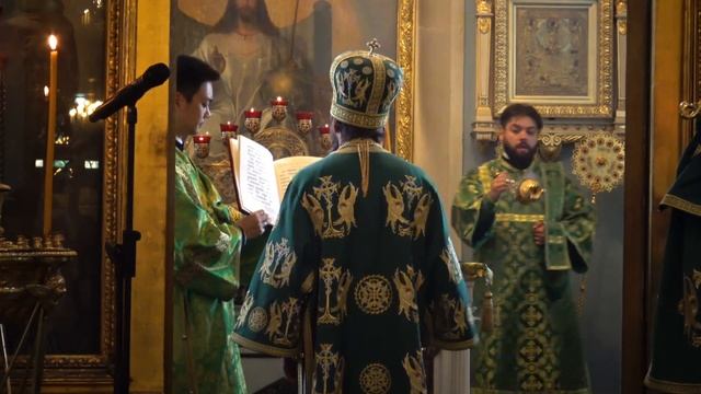 Прямая трансляция | Божественная Литургия | День Святой Троицы | Митрополит Иларион | 12.06.2022 смотреть онлайн