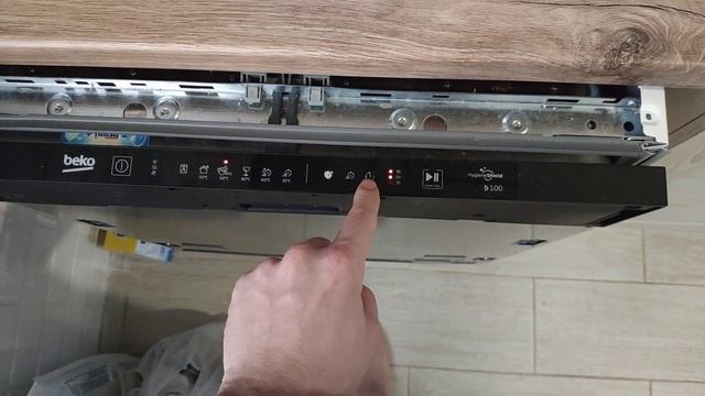 Посудомоечная машина Beko BDDIN16420 Программная Установка количества ополаскивателя!!! смотреть онлайн