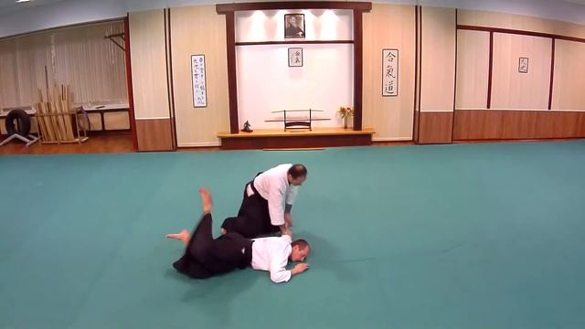 Екомен учи - икке осае -   клуб айкидо айкикай 