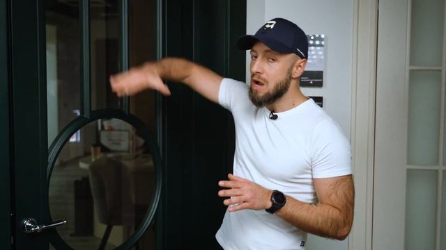 ЭТА дверь создана для МАЛЕНЬКИХ пространств! / Обзор на РОТО дверь смотреть онлайн