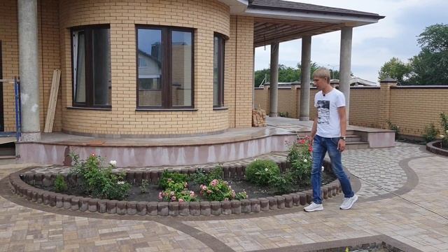 Пошаговая укладка тротуарной плитки. Наш подход и технологии. смотреть онлайн