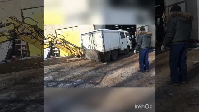 New Holland толкает гараж Isuzu Elf смотреть онлайн