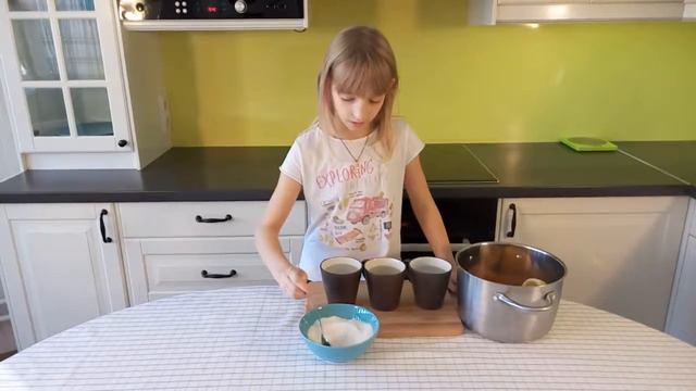 ДИАЙВАЙ Как сделать лимонад DIY Готовим офигенно вкусный лимонад с ФанКидсШоу смотреть онлайн