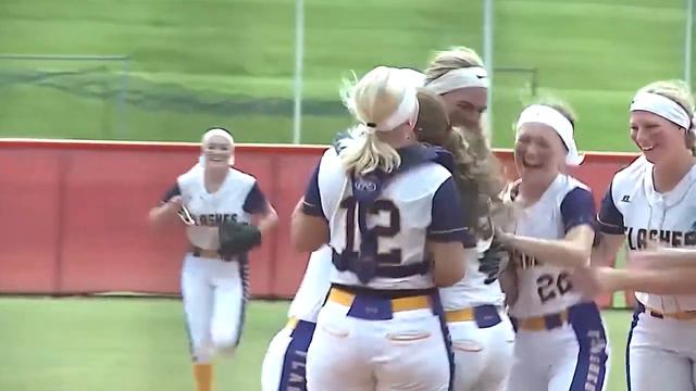 WATCH: Surprise reveal as Champion standout named Student Athlete of the Year! смотреть онлайн