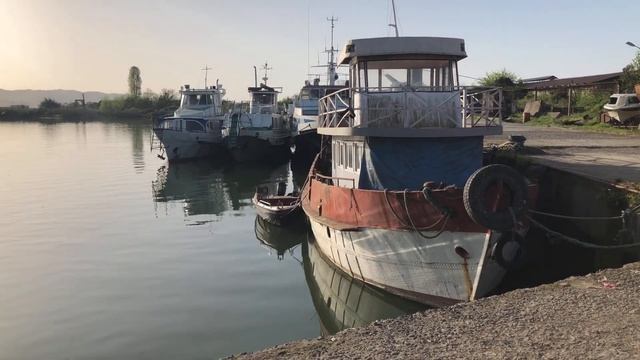 Рыбалка в Абхазии на море в Сухуме с берега смотреть онлайн