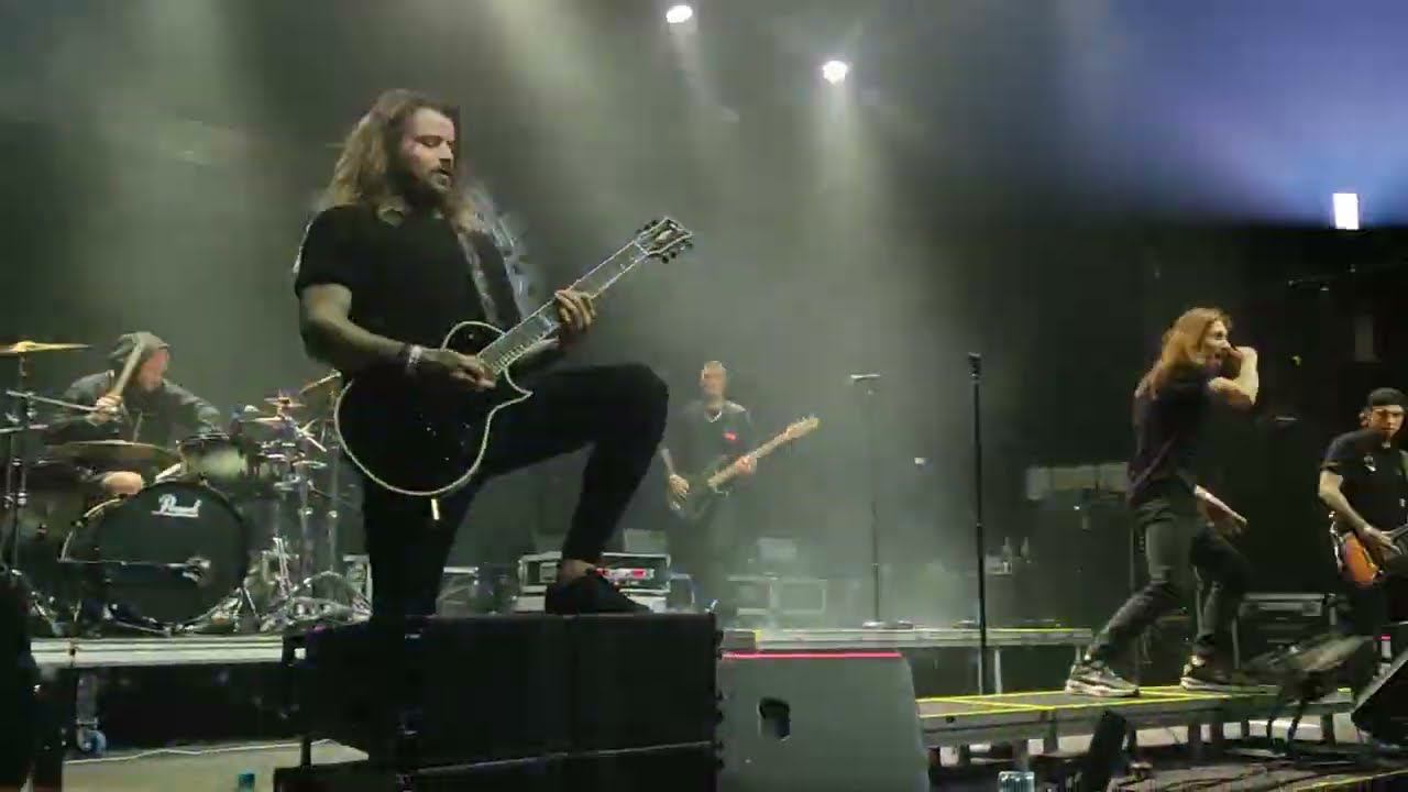 [AMATORY] - Первый (Live @ Base Fest, Moscow. 2023.08.26) смотреть онлайн