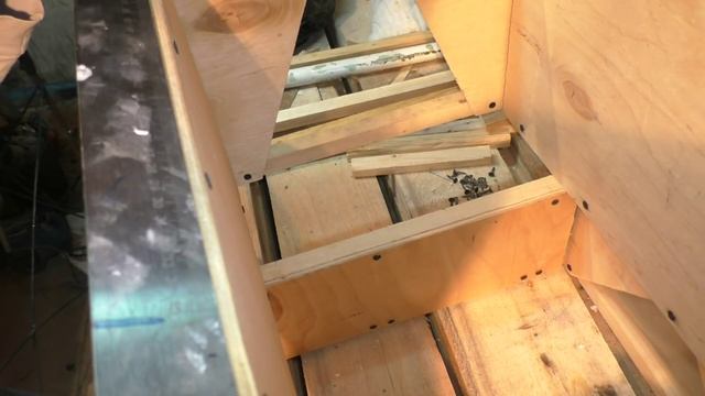 Пчеловодство Кассетный Павильон для Пчел Берендей Своими руками начинается с этого!! смотреть онлайн