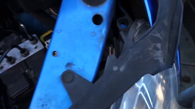 Peugeot 206 ABS pump replacement - Part 3: Fitting headlight unit смотреть онлайн