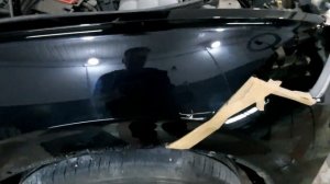 Volkswagen Touareg - Разбираем, ремонтируем и красим переднее крыло.