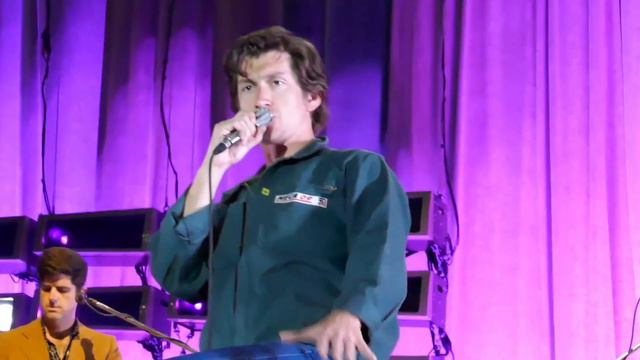 my fav moments of arctic monkeys 2022-2023 tour (part 2) смотреть онлайн