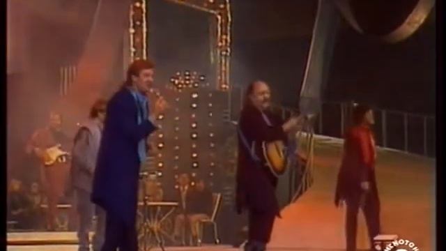 ВИА Песняры   Косил Ясь Конюшину