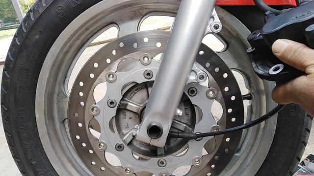 How to replace brake pads and upgrade your brake on honda vf750 c. смотреть онлайн