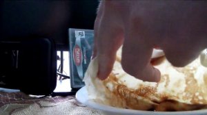 Как очень вкусно завернуть Блин со сгущенкой