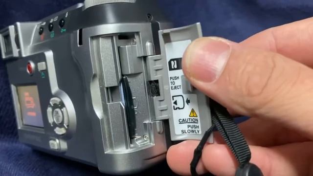 Olympus Digital camera C-730 Ultra Zoom demo смотреть онлайн