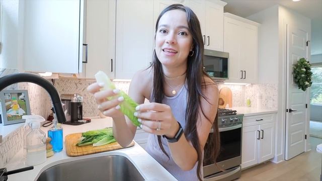 Compro El Mercado, Cocino El Desayuno, Preparo Almuerzo, Lavandería, Cita Con Mi Esposo. Alejandra