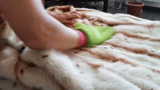 Варежка для общей уборки ТВИСТ и очищающее средство для меха NEO#1. смотреть онлайн