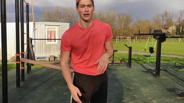 КАК НАУЧИТЬСЯ СТОЯТЬ НА РУКАХ С НУЛЯ. СТОЙКА НА РУКАХ. ОБУЧЕНИЕ( ПРОСТО ПОСМОТРИ И СДЕЛАЙ) смотреть онлайн