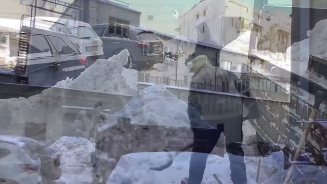 Чистка снега, уборка снега вручную,погрузка снега с вывозом смотреть онлайн