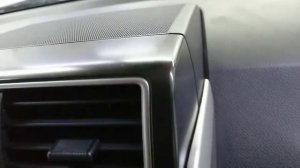 Как снять головное устройство мультимедиа  toyota land cryicer 150. Входы для камеры заднего вида.