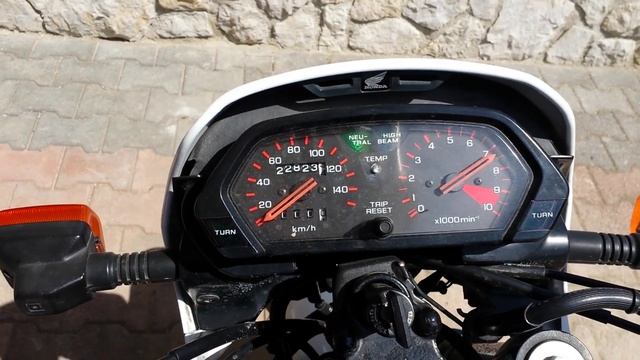 HONDA NX250 DOMINATOR смотреть онлайн