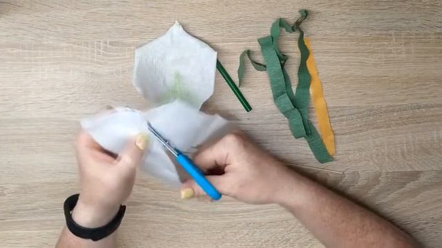DIY/ПРОСТА КАЛЛА З ГОФРОВАНОГО ПАПЕРУ смотреть онлайн