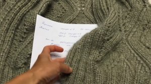 Шикарный кардиган узором  « Листья»  из толстой пряжи.